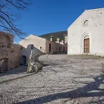 Il Castello Di Campello Apart-hotel 4*