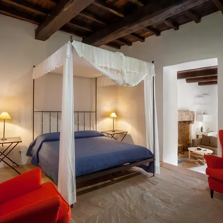 Il Castello Di Campello Apart Otel 4*