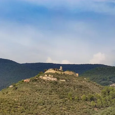 Il Castello Di Campello