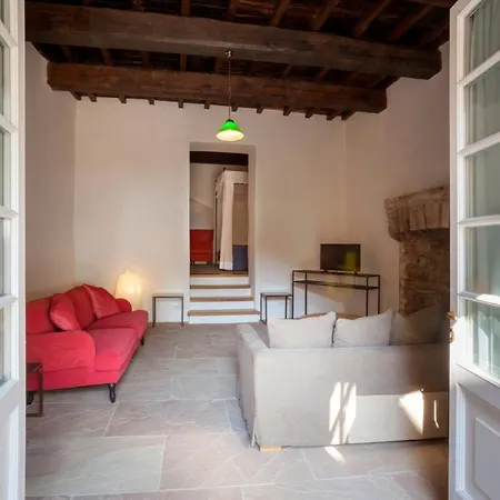 Il Castello Di Campello Lägenhetshotell 4*