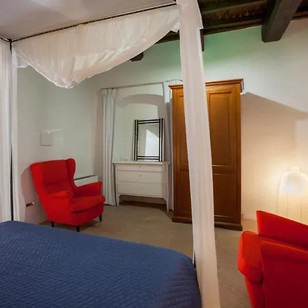 Hotel apartamentowy Il Castello Di Campello