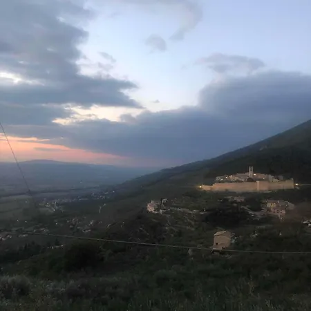 Il Castello Di Campello 4* Campello sul Clitunno