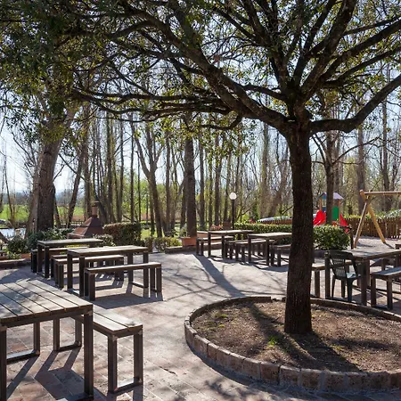 Il Castello Di Campello 4*