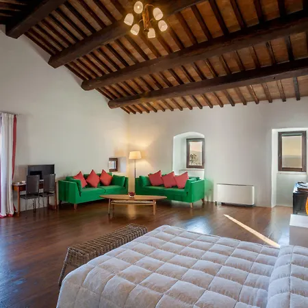 Il Castello Di Campello Apart Otel