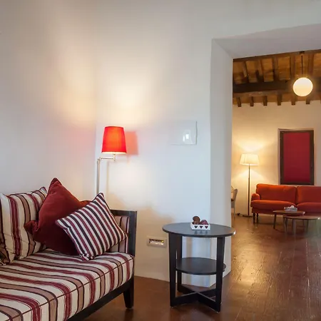 Aparthotel Il Castello Di Campello