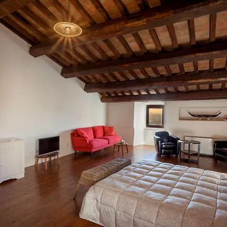 Il Castello Di Campello 4*