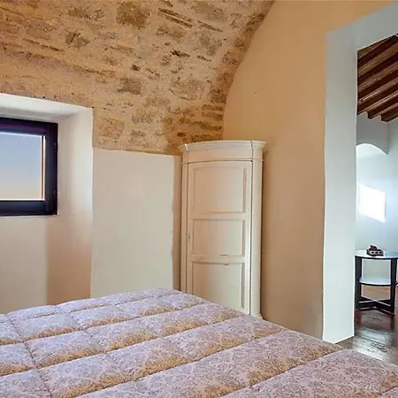 Apart Otel Il Castello Di Campello 4*