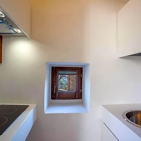 Il Castello Di Campello Apart Otel 4*