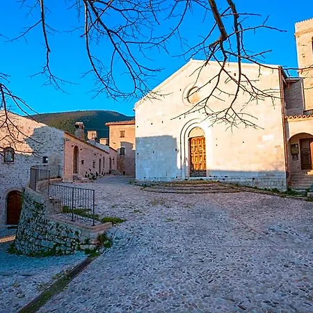 Il Castello Di Campello Apart Otel 4*