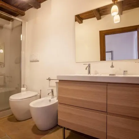 Il Castello Di Campello Lägenhetshotell