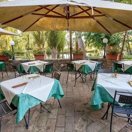 Il Castello Di Campello Apart Otel Campello sul Clitunno