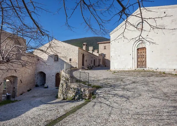 Ξενοδοχείο με διαμερίσματα Il Castello Di Campello