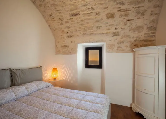 Il Castello Di Campello