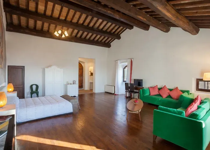 Il Castello Di Campello