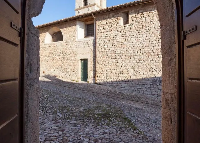 Il Castello Di Campello 4*