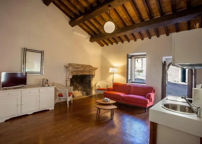 Il Castello Di Campello Ξενοδοχείο με διαμερίσματα 4*